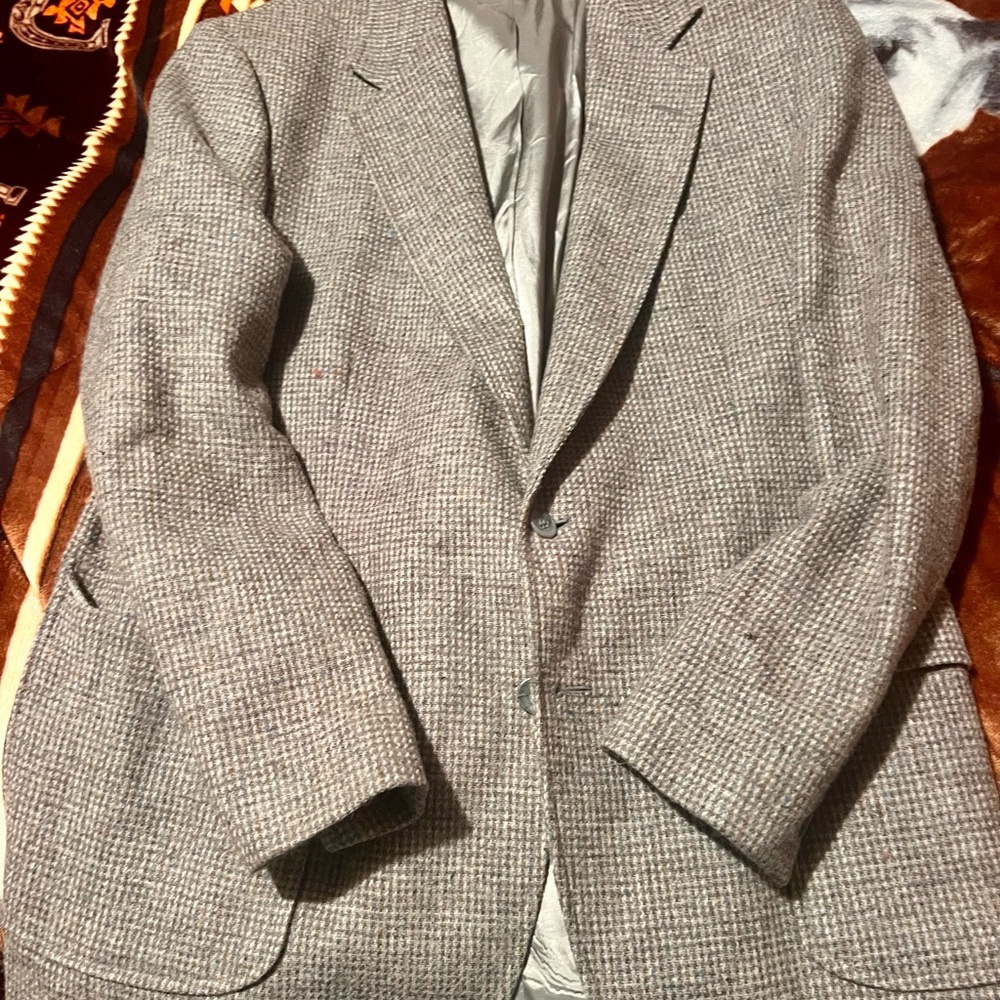 Women’s Gray Tweed Blazer - Picture 2 of 3